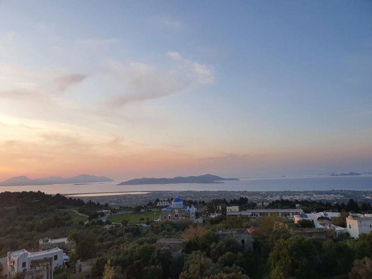 Anamnezia Luxury Suites (Adults Only) Agios Dimitrios  Buitenkant foto